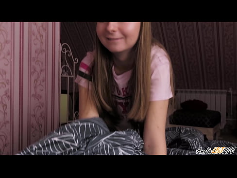 ❤️ Blondie imeb oma BFF-i sügavalt ja saab sperma suhu ️ Sluts at et.sexindrag.ru ❌